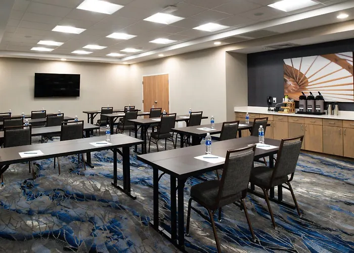 Fairfield Inn & Suites By Marriott Charlotte University Research Park